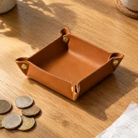 Tray Coin Purse in use